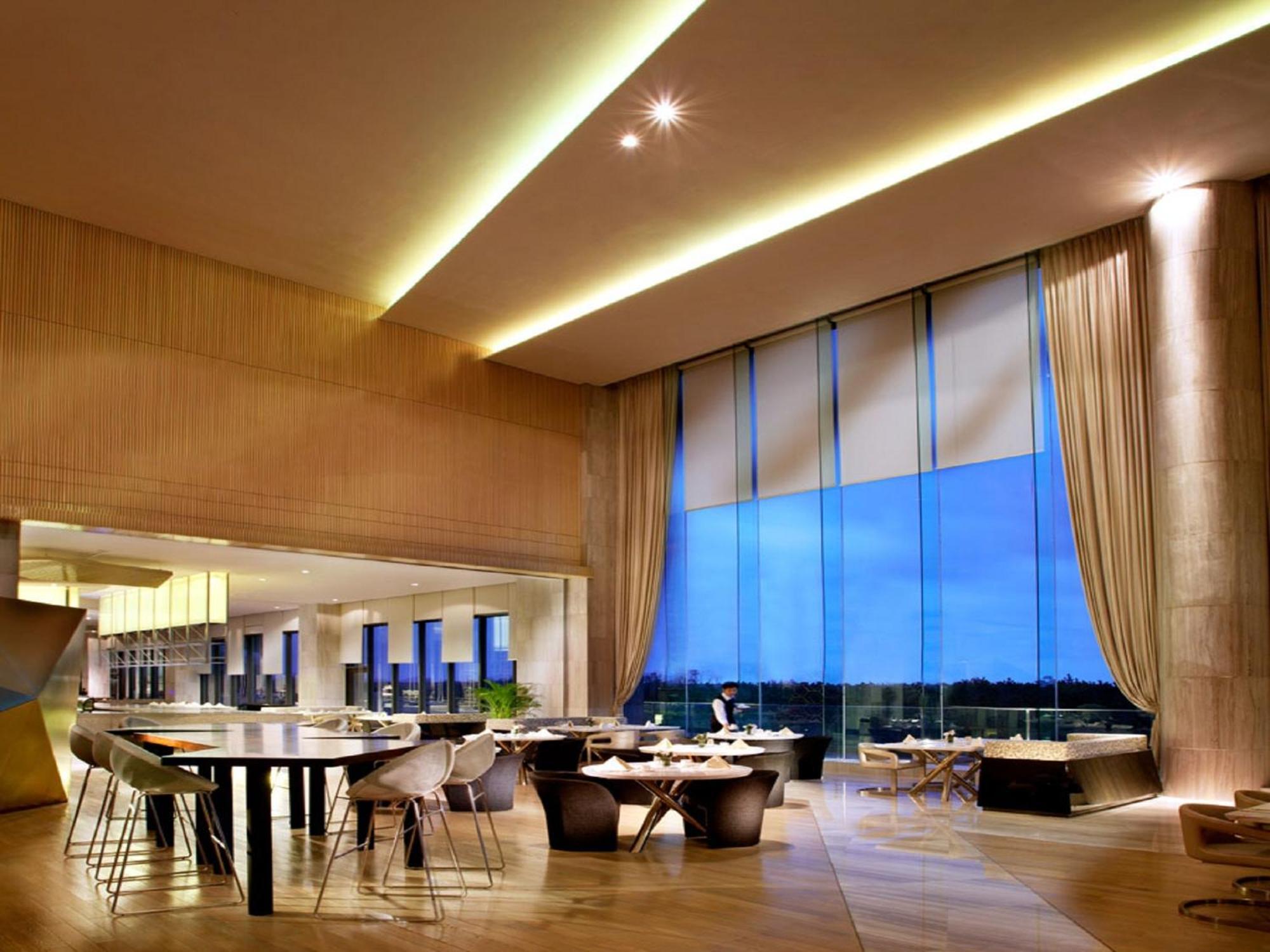 Hotel Wyndham Grand Qingdao Exterior foto