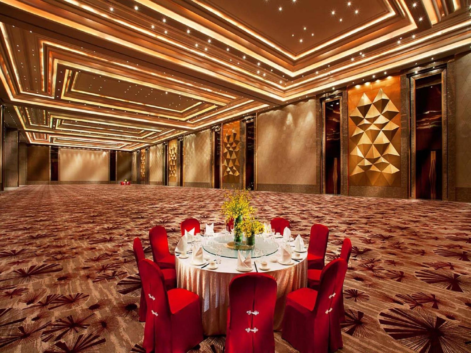 Hotel Wyndham Grand Qingdao Exterior foto