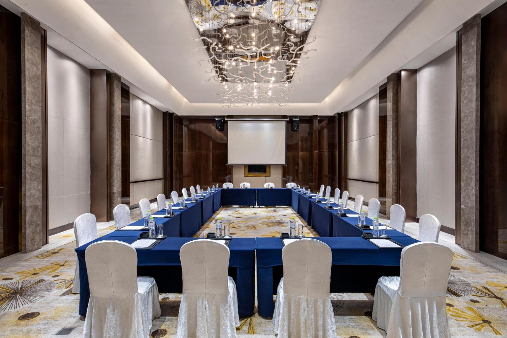 Hotel Wyndham Grand Qingdao Exterior foto