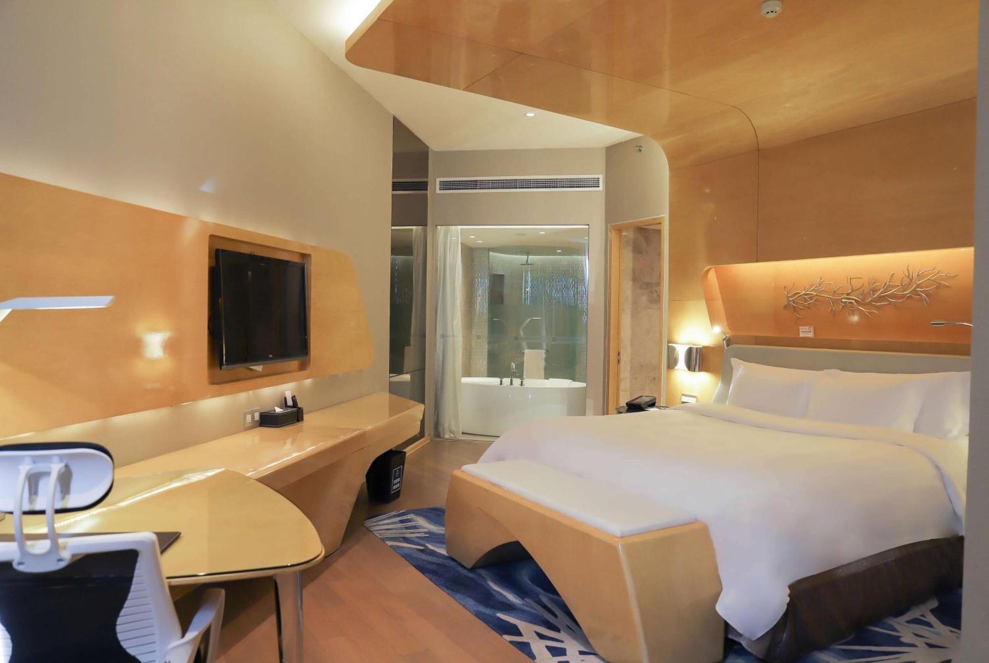 Hotel Wyndham Grand Qingdao Exterior foto